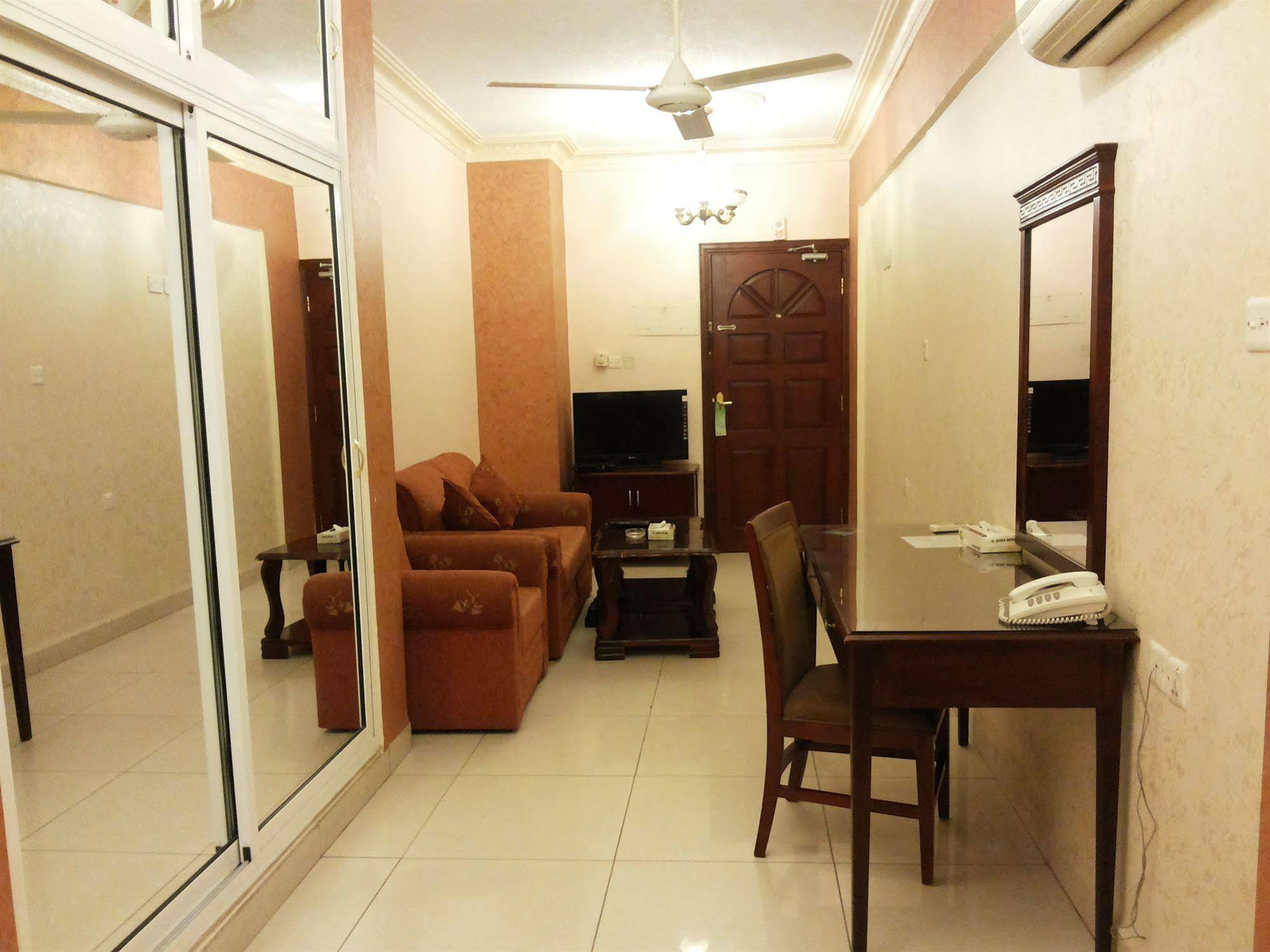 Al Qidra Hotel & Suites Aqaba Ngoại thất bức ảnh