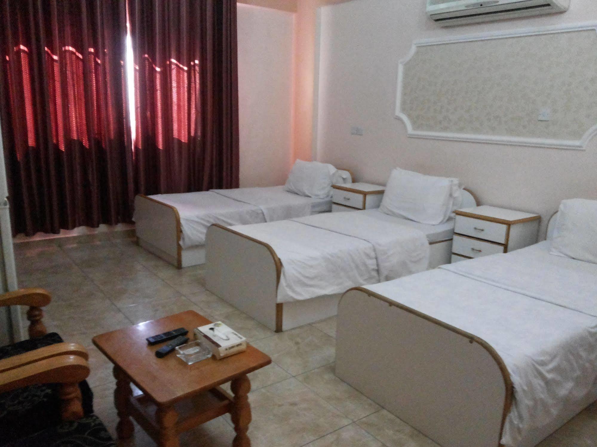 Al Qidra Hotel & Suites Aqaba Ngoại thất bức ảnh